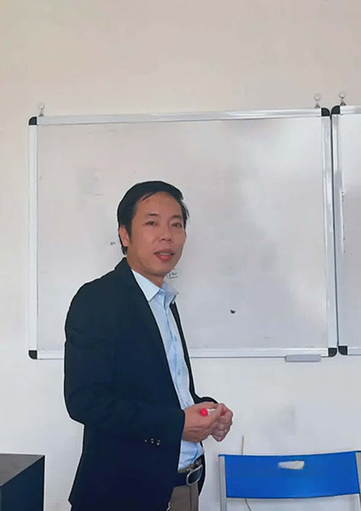 About The Du Hoc Suki